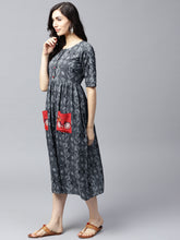 Load image into Gallery viewer, Women Grey Printed Fit and Flare Dress