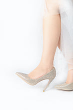 Load image into Gallery viewer, Women Grey &amp; Blue Snake Print Sandals